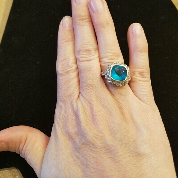 Jewelry - 925 silver ring with a blue stone
